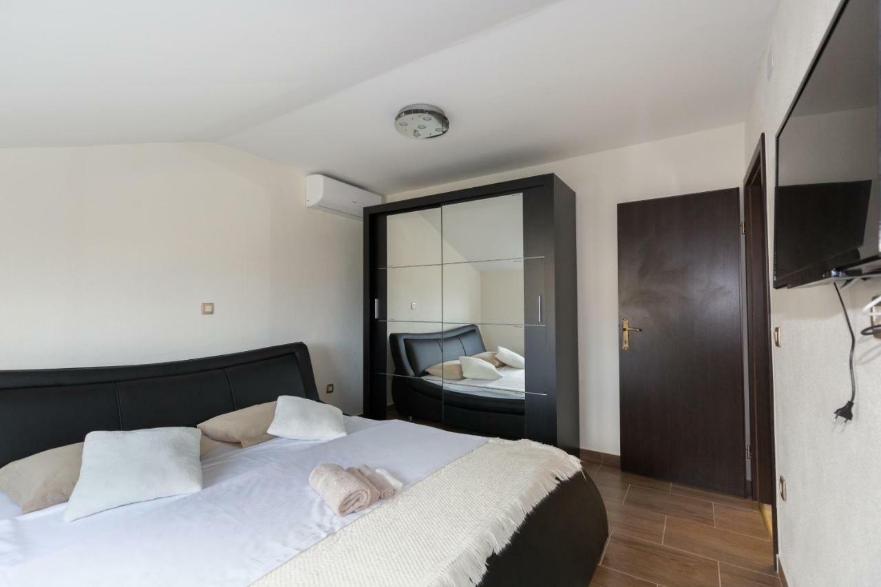 Memories Apartments Свети Петър Екстериор снимка