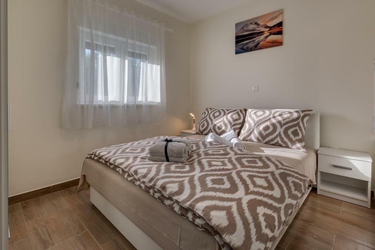 Memories Apartments Свети Петър Екстериор снимка