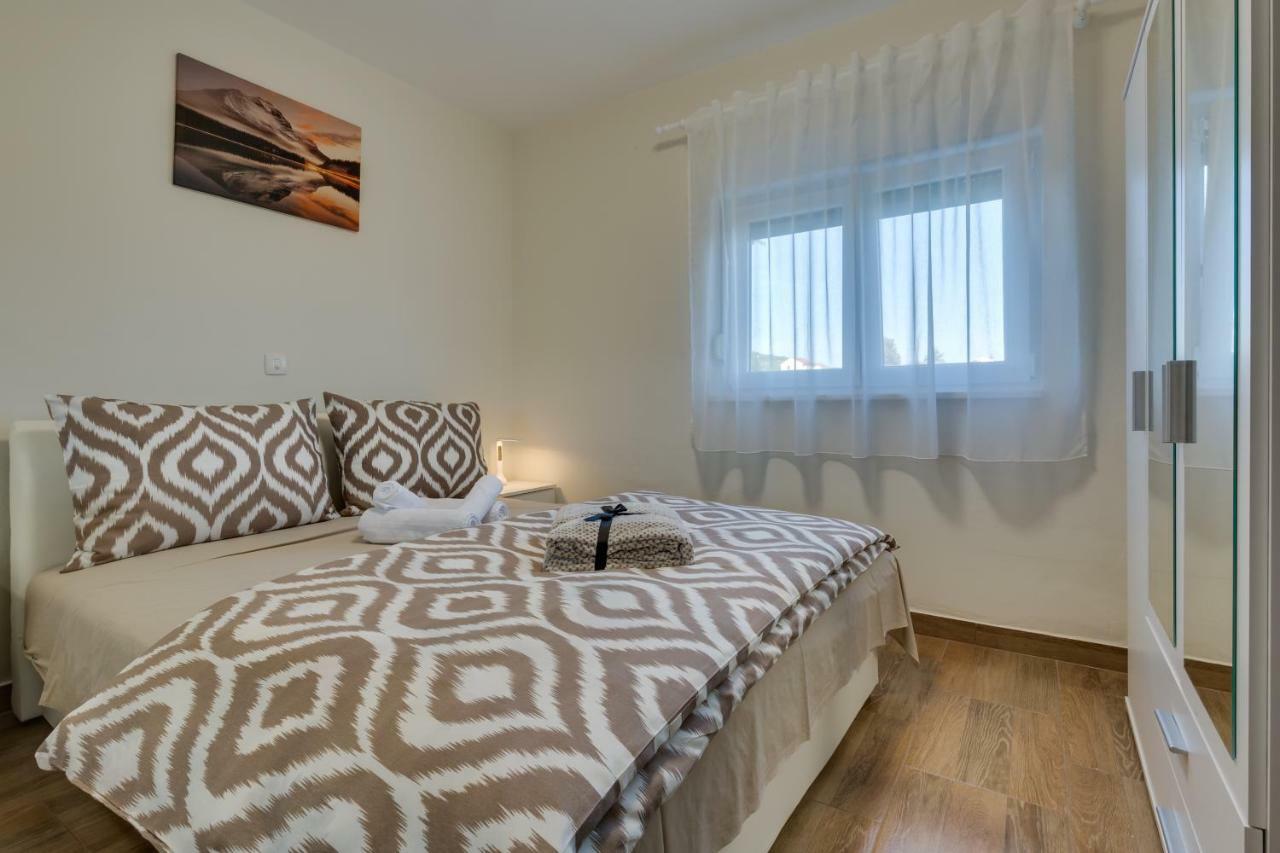 Memories Apartments Свети Петър Екстериор снимка
